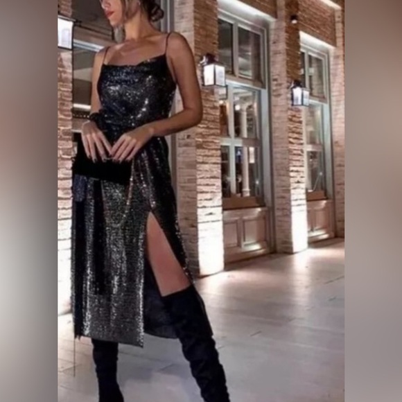 Zara Elegant Black Evening Dress - Picture 2 of 7